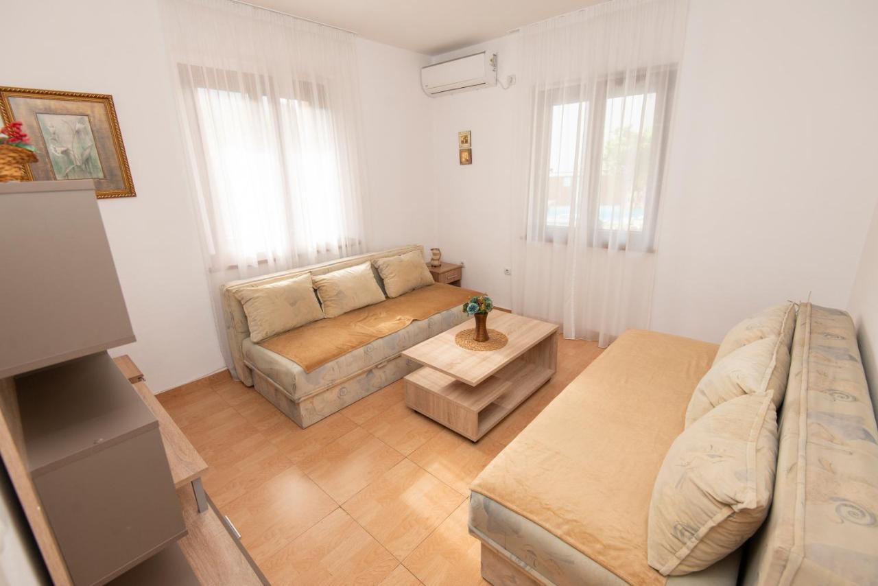 Apartments Kiki كوتور المظهر الخارجي الصورة